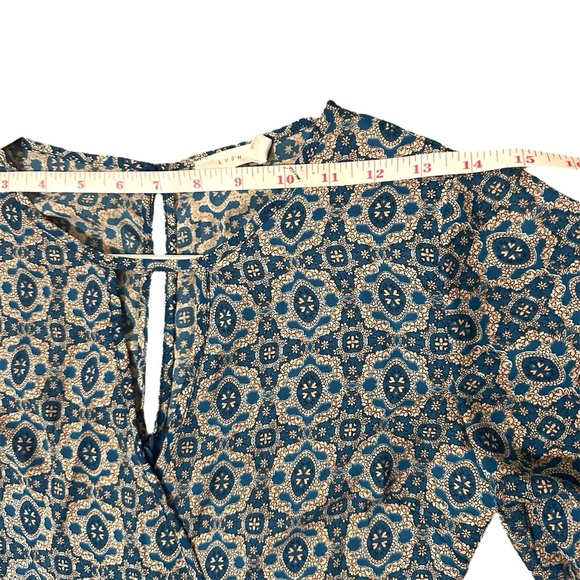 LUSH Blue/Peach Baroque Print Fit N Flare Mini Dress Sz XS Silky - Picture 6 of 10